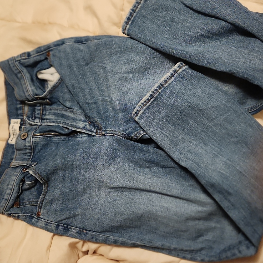 Abercrombie and Fitch The Ankle Straight Ultra High Rise jeans